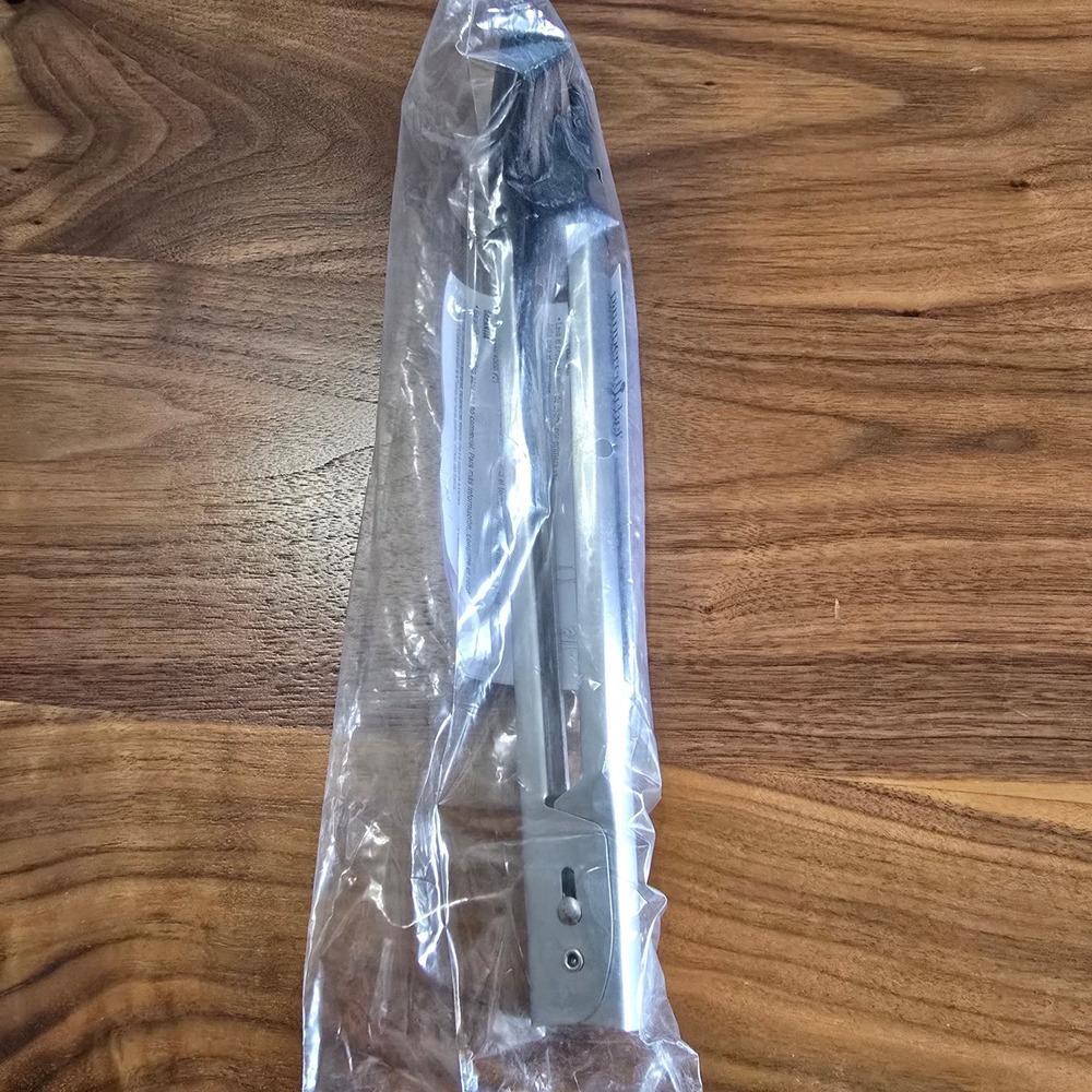 Pampered Chef Large Chef's Tongs 2955 Stainless Steel Silicone Black Silver NEW